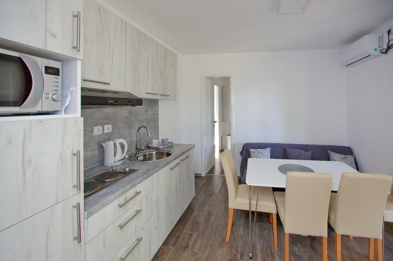 Mobile Homes Olive And Sea Bibinje Exterior photo
